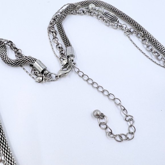 NWOT - Antiqued Silver Tone Three Strand Blue Glass Beaded 18” Necklace - Picture 6 of 7